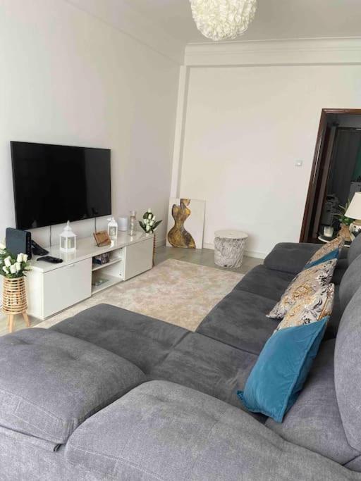 An Elegant & Cozy Apartment Амадора Экстерьер фото